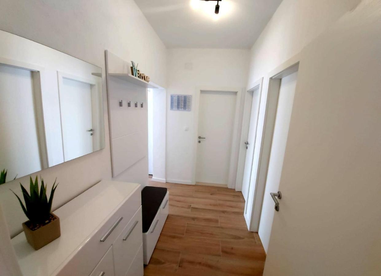 Apartmani Cvita Omiš Eksteriør bilde